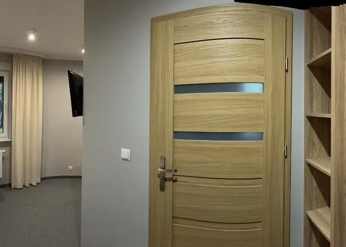 Stara Palmiarnia Mimoza מלון